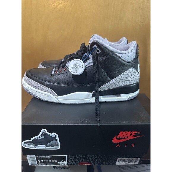 Size 11.5 - Air Jordan 3 Retro OG 2024 Black Cement, Excellent Condition - Picture 4 of 8